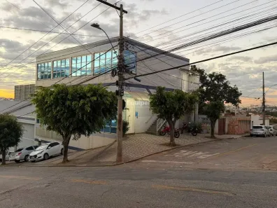 Sala Comercial para alugar, 40m² no Indústrias I (Barreiro), Belo Horizonte