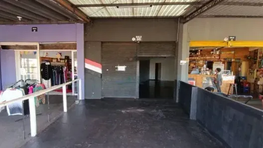 Sala Comercial para alugar, 70m² no Aquilles Sthengel, Londrina
