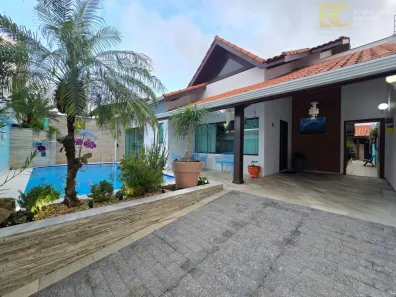 Sobrado com 4 Quartos à venda, 176m² no Bal Stella Maris, Peruíbe