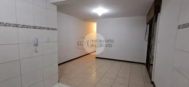 Apartamento com 3 Quartos para alugar, 60m² no Três Vendas, Pelotas
