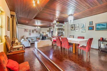 Casa com 4 Quartos à venda, 350m² no Vila Ipiranga, Porto Alegre