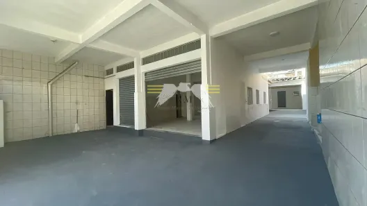 Prédio Comercial com 4 Quartos à venda, 335m² no Parque Colonial, São Paulo