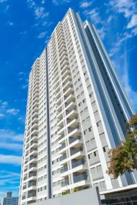 Apartamento com 3 Quartos para alugar, 78m² no Vila Marumby, Maringá