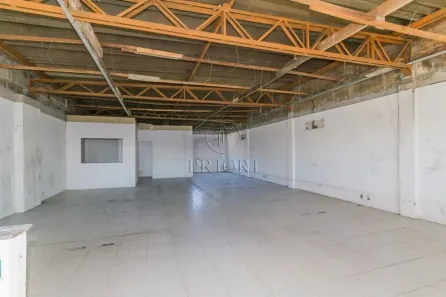 Galpão/Depósito/Armazém para venda ou aluguel, 180m² no Navegantes, Porto Alegre