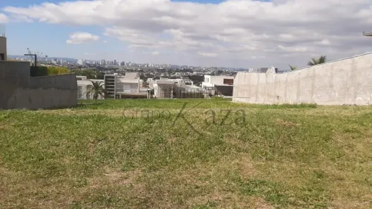 à venda, 720m² no Condomínio Reserva do Paratehy, São José dos Campos
