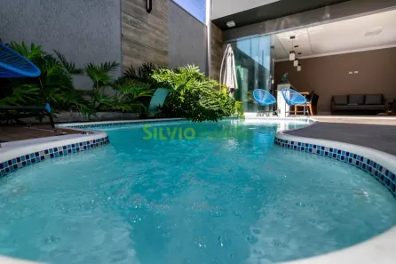 Casa com 3 Quartos à venda, 190m² no Jardim Itália II, Maringá