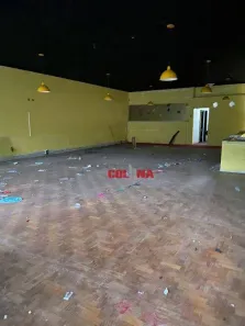 Ponto Comercial para alugar, 383m² no Fonseca, Niterói