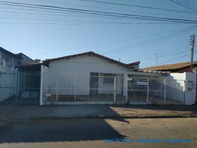 Casa com 3 Quartos à venda, 452m² no Setor São José, Goiânia