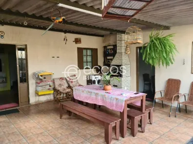 Casa com 3 Quartos à venda, 253m² no Morumbi, Uberlândia