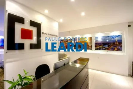 Sala Comercial para alugar, 24m² no Jardim das Acácias, São Paulo