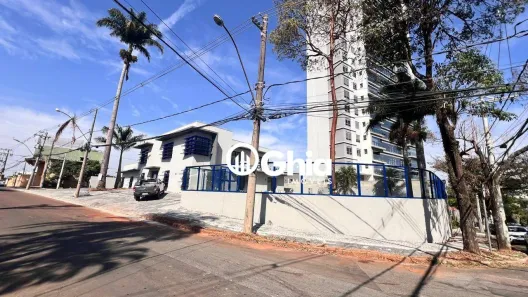 Imóvel Comercial para alugar, 900m² no Nova Campinas, Campinas