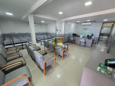 Prédio Comercial para alugar, 300m² no Ipase, São Luís