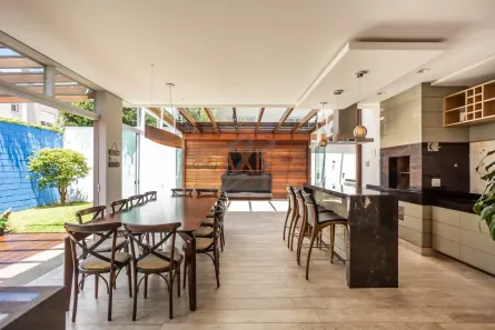 Casa de Condomínio com 4 Quartos à venda, 330m² no São Braz, Curitiba