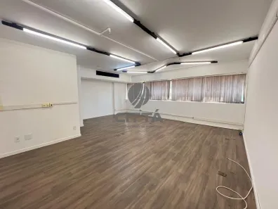 Sala Comercial com 1 Quarto à venda, 44m² no Cambuí, Campinas