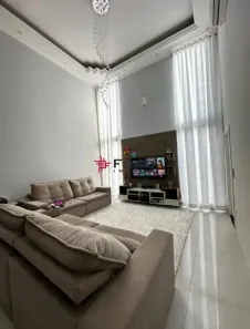 Casa com 3 Quartos à venda, 200m² no Chácaras Oliveiras, São José dos Campos