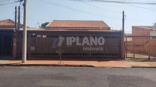 Casa com 3 Quartos à venda, 227m² no Jardim Santa Clara (Vila Xavier), Araraquara