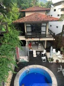 Casa de Condomínio com 4 Quartos à venda, 500m² no Charitas, Niterói