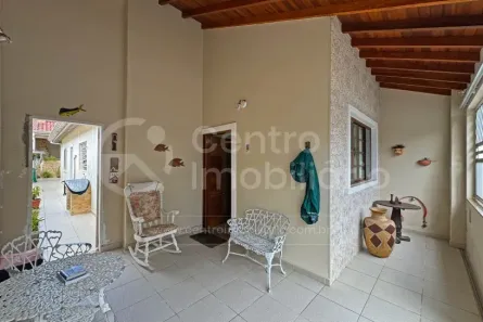 Casa com 2 Quartos à venda, 105m² no Centro, Peruíbe