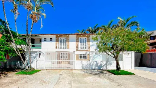 Sobrado com 3 Quartos à venda, 120m² no Centro, Guaratuba