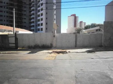 Lote/Terreno à venda, 600m² no Jardim Lutfalla, São Carlos