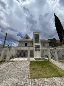 Sobrado com 4 Quartos à venda, 321m² no São Braz, Curitiba