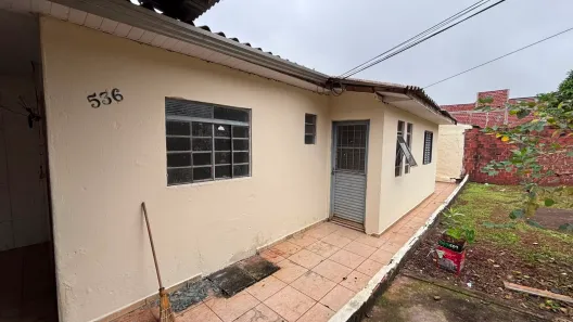 Casa com 2 Quartos à venda, 80m² no Parque Residencial Tuiuti, Maringá