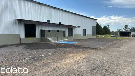 Galpão/Depósito/Armazém com 2 Quartos para alugar, 1400m² no Ipiranga I (Ipiranga), Gravataí