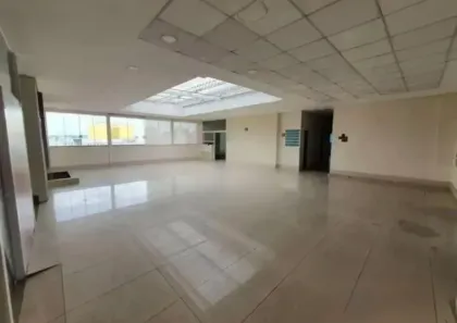 Ponto Comercial para alugar, 650m² no Centro, Osasco