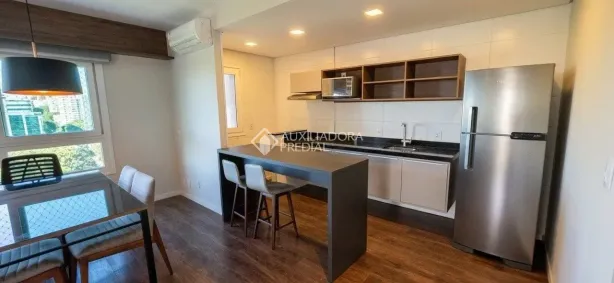 Apartamento com 2 Quartos para alugar, 81m² no Rio Branco, Porto Alegre