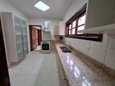 Sobrado com 3 Quartos à venda, 221m² no Olímpico, São Caetano do Sul