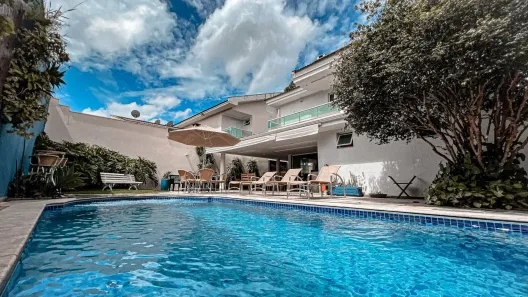 Casa com 3 Quartos à venda, 298m² no Nova Uberlândia, Uberlândia