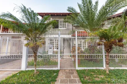 Casa com 4 Quartos à venda, 325m² no Jardim Lindóia, Porto Alegre