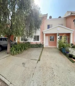 Casa com 2 Quartos para alugar, 10m² no Jardim Karaíba, Uberlândia
