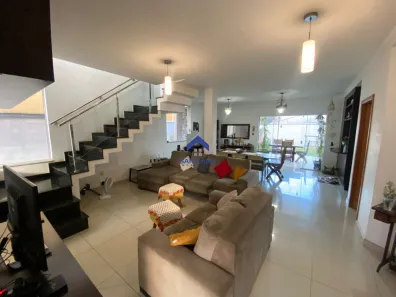 Casa de Condomínio com 4 Quartos à venda, 243m² no Residencial Portal da Mantiqueira, Taubaté