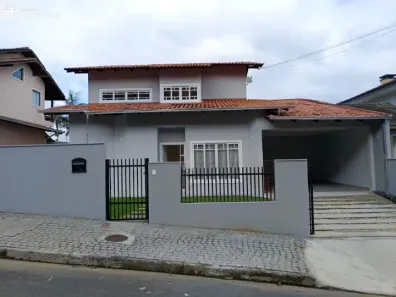 Casa com 3 Quartos à venda, 143m² no Bom Retiro, Joinville