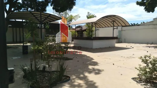 Imóvel Comercial à venda, 200m² no Nossa Senhora Aparecida, Uberlândia