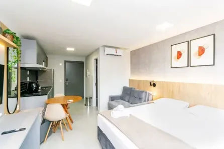 Apartamento com 1 Quarto para alugar, 50m² no Três Figueiras, Porto Alegre