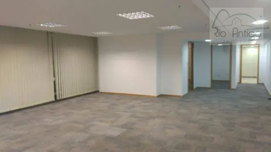 Sala Comercial para alugar, 245m² no Centro, Rio de Janeiro