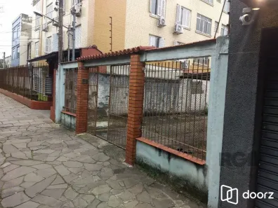 Lote/Terreno com 1 Quarto à venda, 217m² no Floresta, Porto Alegre