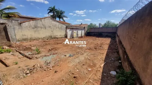 Lote/Terreno à venda, 360m² no Saraiva, Uberlândia