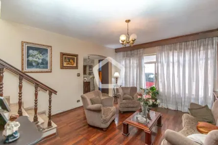 Casa com 3 Quartos à venda, 163m² no Jardim Aeroporto, São Paulo