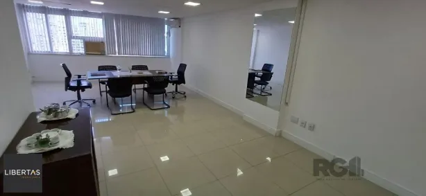 Sala Comercial à venda, 44m² no Centro Histórico, Porto Alegre