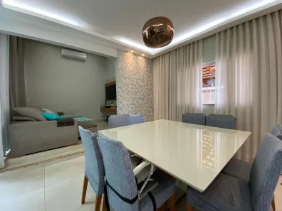 Casa de Condomínio com 3 Quartos à venda, 200m² no Jardim Holanda, Uberlândia