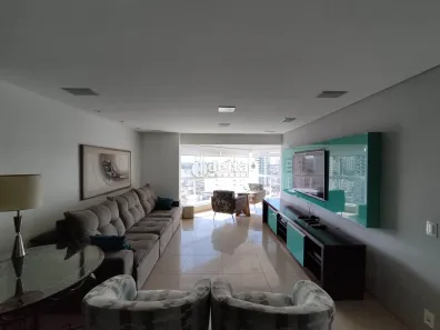 Apartamento com 2 Quartos para alugar, 126m² no Tabajaras, Uberlândia