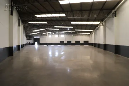 Galpão/Depósito/Armazém para alugar, 1300m² no Parque Industrial José Belinati, Londrina