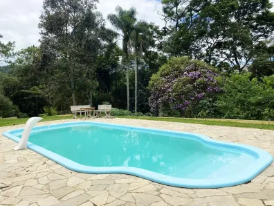 Fazenda/Sítio com 6 Quartos à venda, 90m² no , Nazaré Paulista