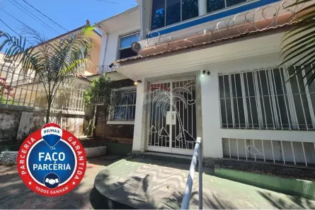 Casa com 11 Quartos à venda, 392m² no Floresta, Belo Horizonte