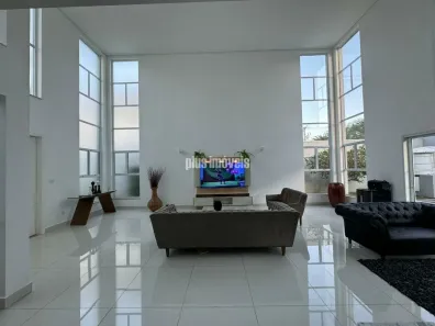 Casa de Condomínio com 5 Quartos para alugar, 530m² no Jardim das Nações, Taubaté