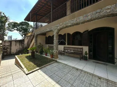 Casa com 6 Quartos à venda, 226m² no Itapoã, Belo Horizonte