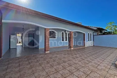 Casa com 3 Quartos à venda, 150m² no Jardim Mar-e-Sol, Peruíbe
